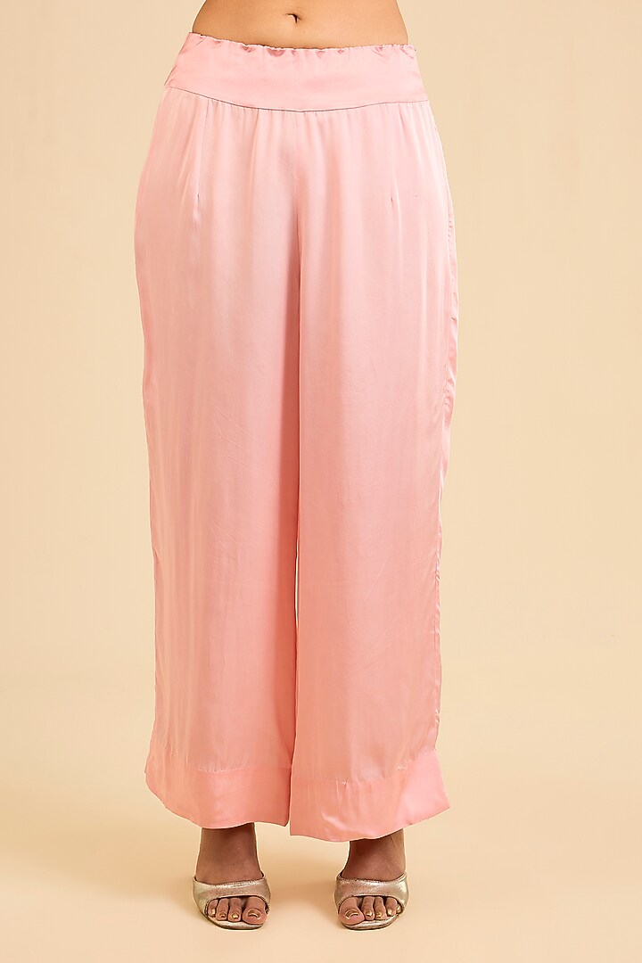 Peach Dupion Crushed Kaftan Set by Minaxi Dadoo at Pernia's Pop Up Shop