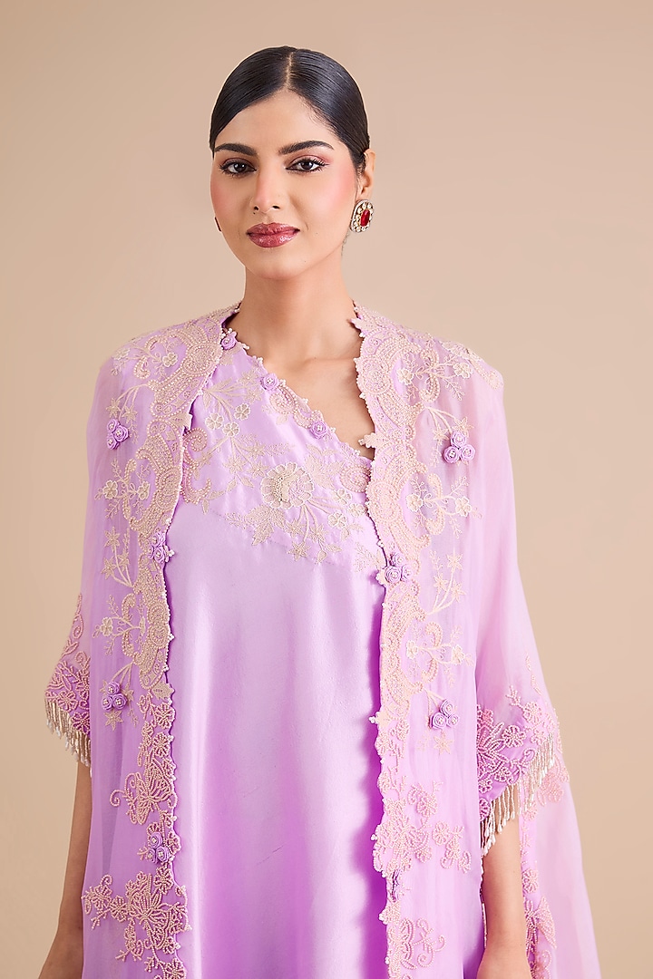 Lavender Silk Embroidered Cape Set by Minaxi Dadoo at Pernia's Pop Up Shop
