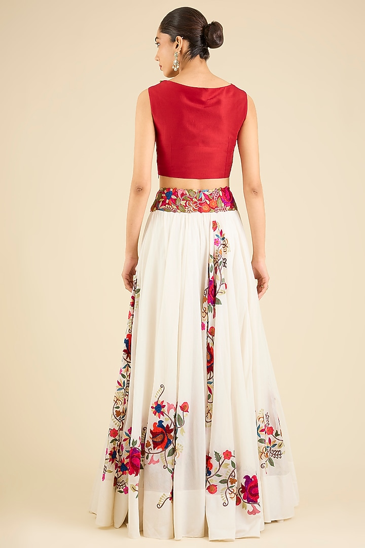 Ivory Organza Kashmiri Embroidered Cape Set by Minaxi Dadoo at Pernia's Pop Up Shop