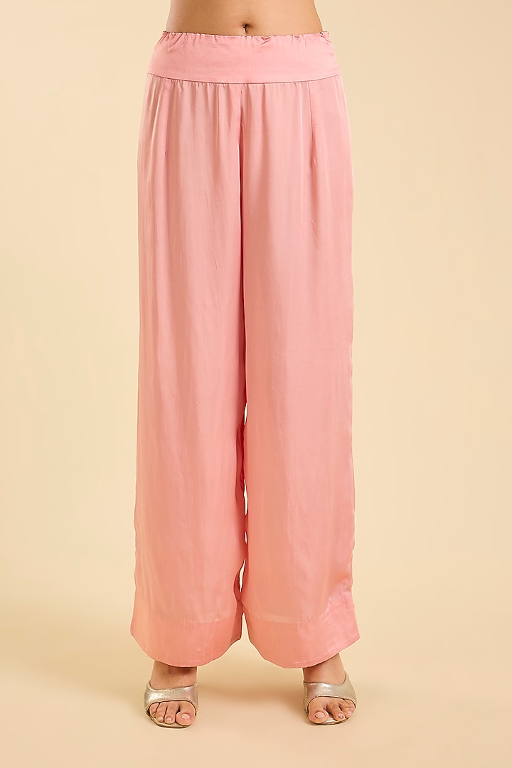 Blush Pink Chanderi Floral & Applique Work Kurta Set by Minaxi Dadoo at Pernia's Pop Up Shop