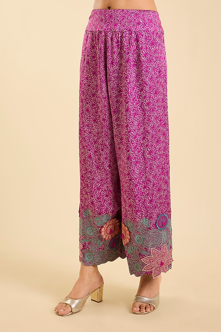 Maroon Silk Printed & Thread Work Kaftan Set by Minaxi Dadoo at Pernia's Pop Up Shop