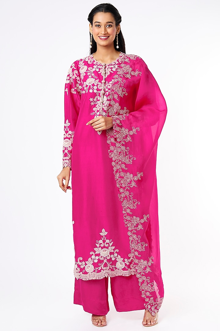 Rani Pink Embroidered Kurta Set by Minaxi Dadoo at Pernia's Pop Up Shop