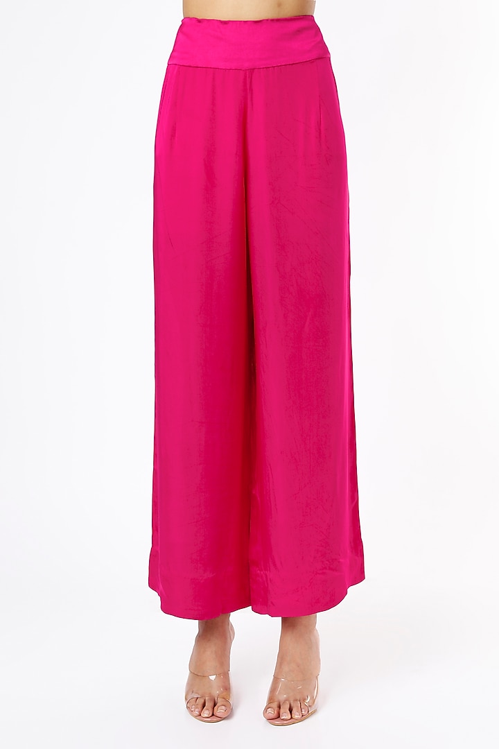 Rani Pink Embroidered Kurta Set by Minaxi Dadoo at Pernia's Pop Up Shop