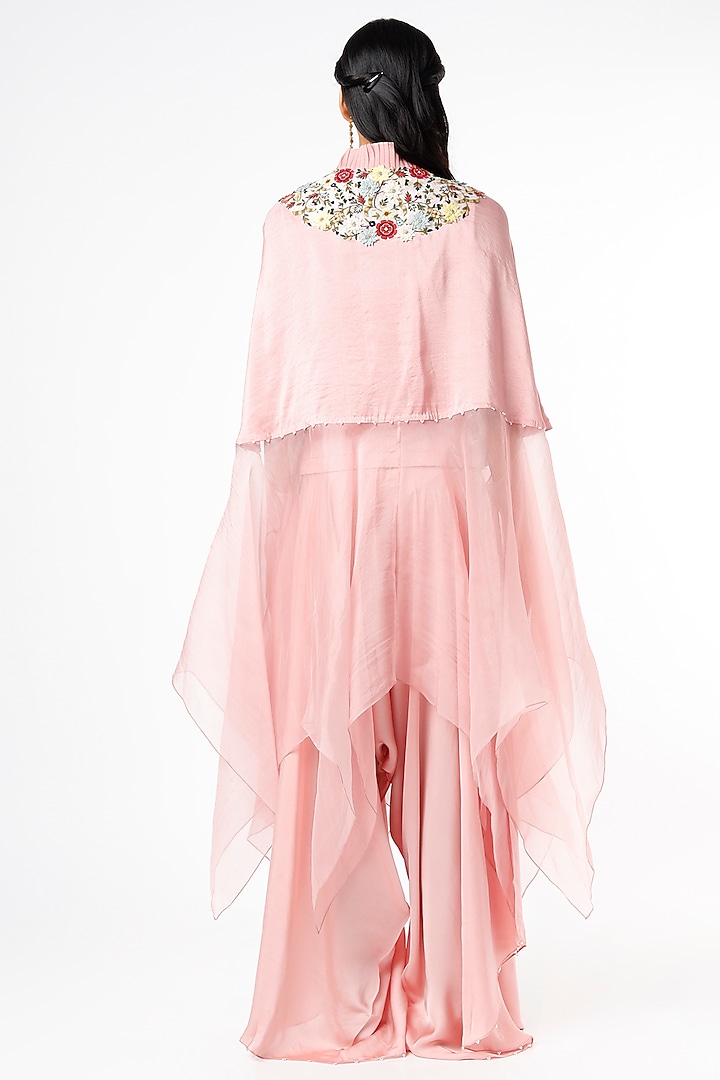 Blush Pink Chanderi Cape Set by Minaxi Dadoo at Pernia's Pop Up Shop