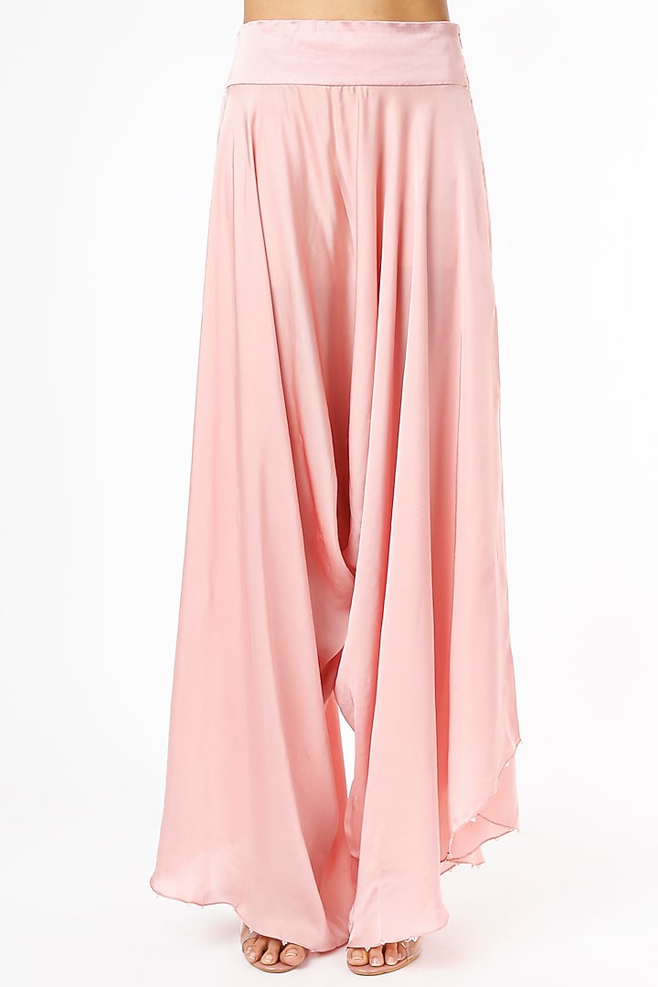 Blush Pink Chanderi Cape Set by Minaxi Dadoo at Pernia's Pop Up Shop