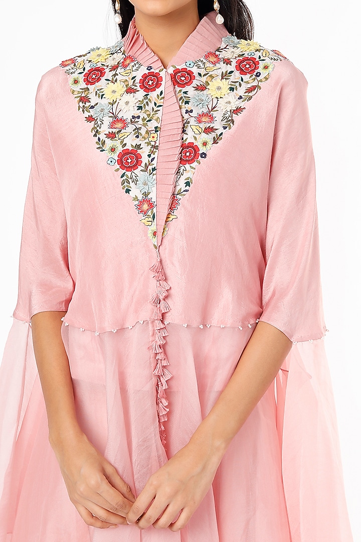 Blush Pink Chanderi Cape Set by Minaxi Dadoo at Pernia's Pop Up Shop