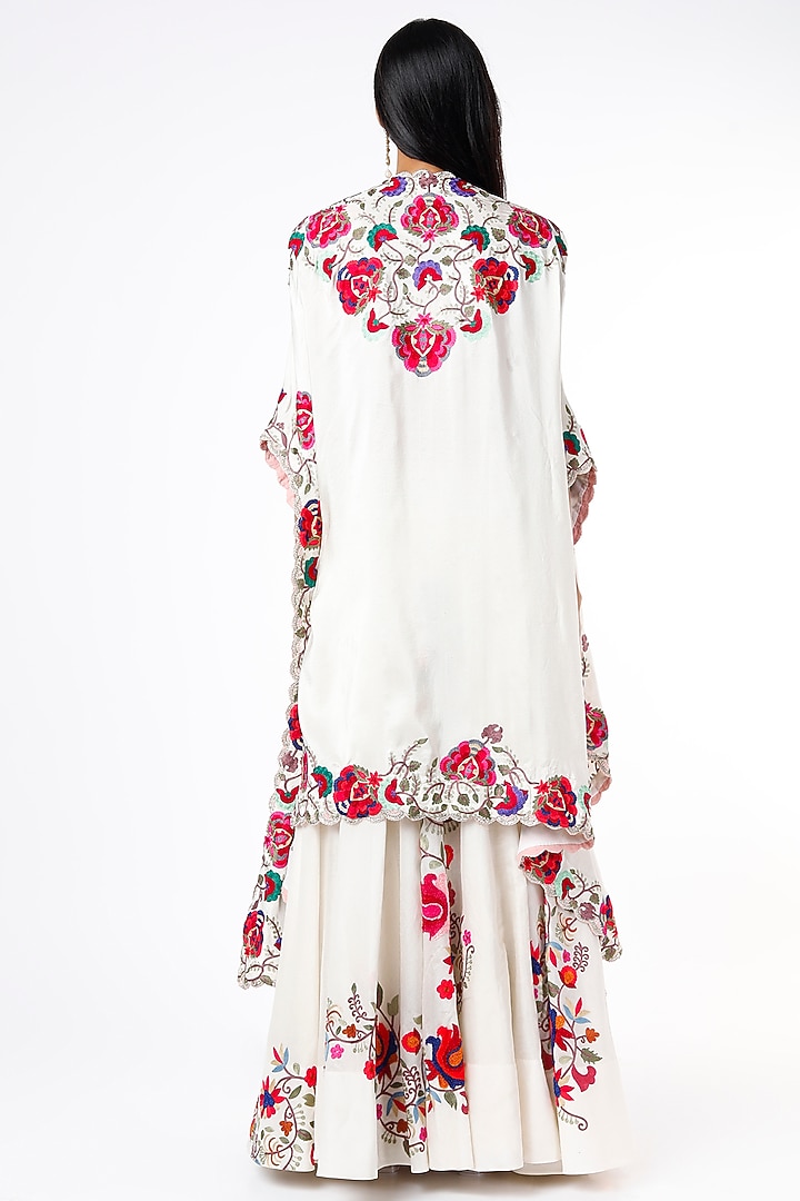 Ivory Embroidered Cape Set by Minaxi Dadoo at Pernia's Pop Up Shop