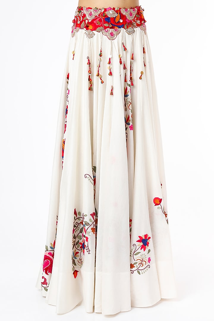 Ivory Embroidered Cape Set by Minaxi Dadoo at Pernia's Pop Up Shop