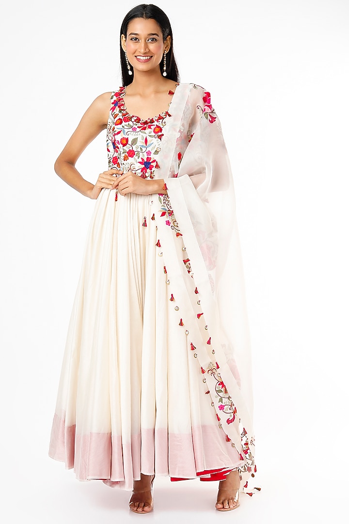 Ivory Embroidered Bridal Anarkali Set by Minaxi Dadoo at Pernia's Pop Up Shop
