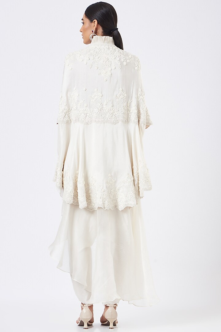 Ivory Dupion Cape Set by Minaxi Dadoo at Pernia's Pop Up Shop