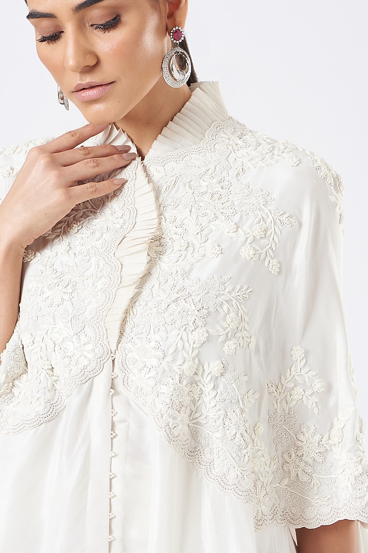 Ivory Dupion Cape Set by Minaxi Dadoo at Pernia's Pop Up Shop