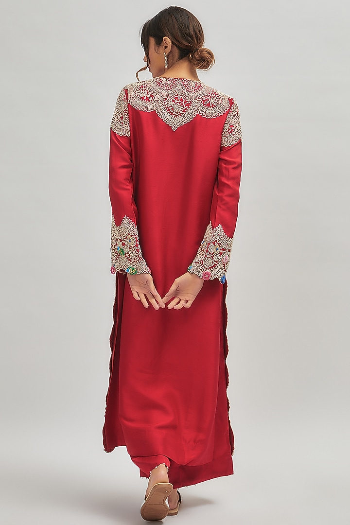 Red Dupion Embroidered Kurta Set by Minaxi Dadoo at Pernia's Pop Up Shop