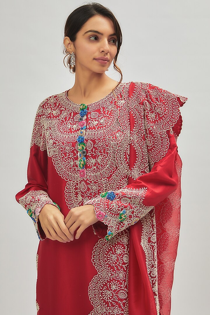 Red Dupion Embroidered Kurta Set by Minaxi Dadoo at Pernia's Pop Up Shop