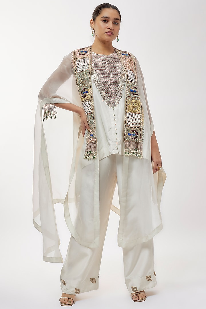 Ivory Silk Sequins Work Short Kurta Set by Minaxi Dadoo at Pernia's Pop Up Shop