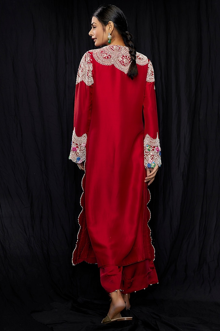 Red Dupion Embroidered Kurta Set by Minaxi Dadoo at Pernia's Pop Up Shop