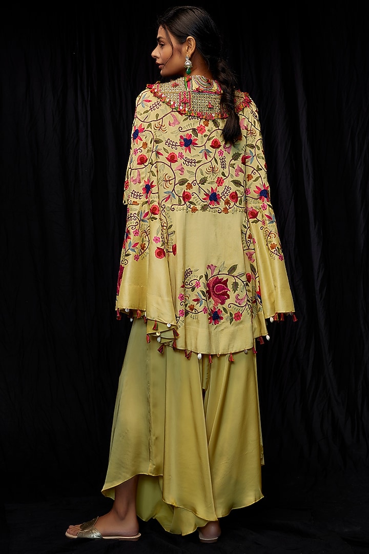 Yellow Dupion Embroidered Cape Set by Minaxi Dadoo at Pernia's Pop Up Shop