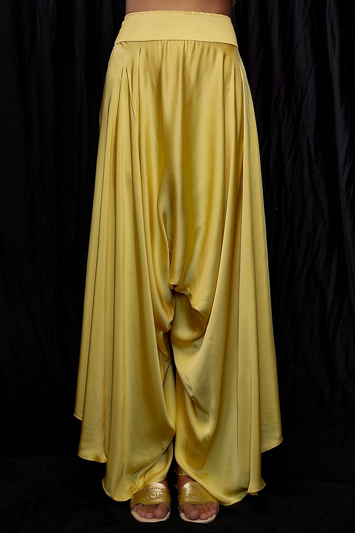 Yellow Dupion Embroidered Cape Set by Minaxi Dadoo at Pernia's Pop Up Shop