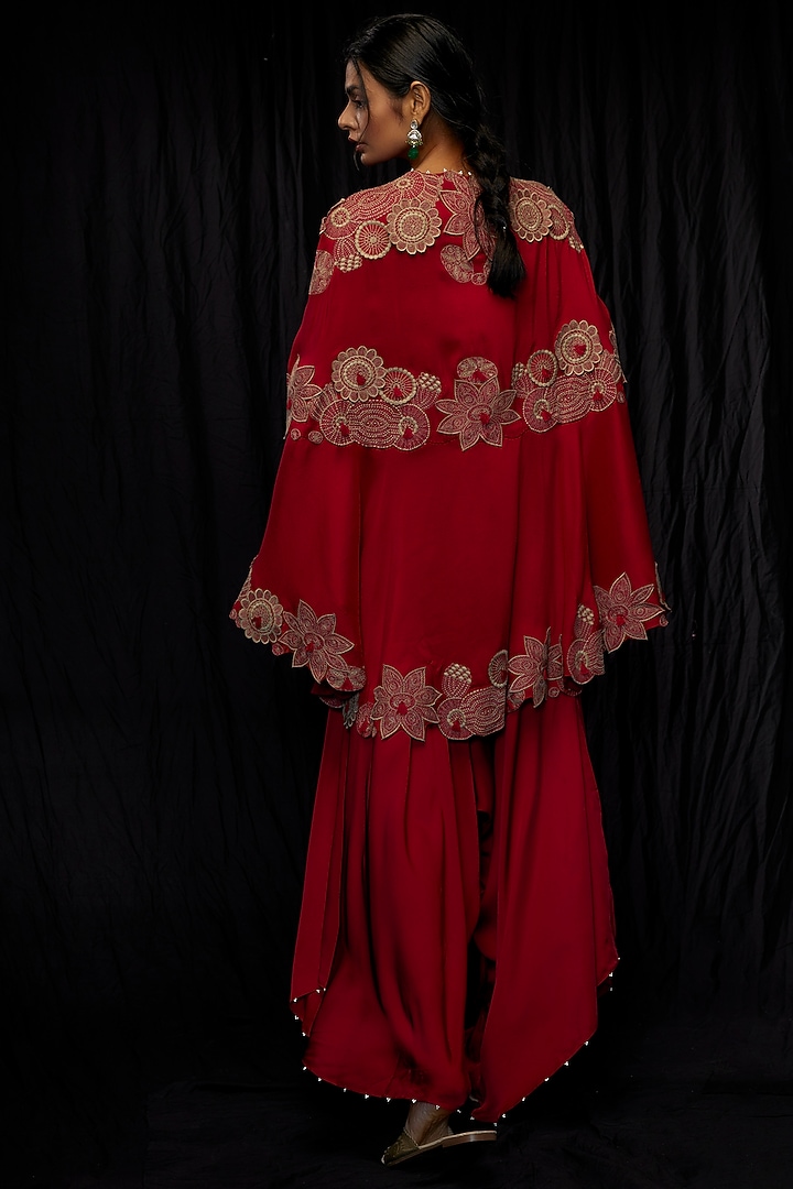 Red Dupion Embroidered Cape Set by Minaxi Dadoo at Pernia's Pop Up Shop
