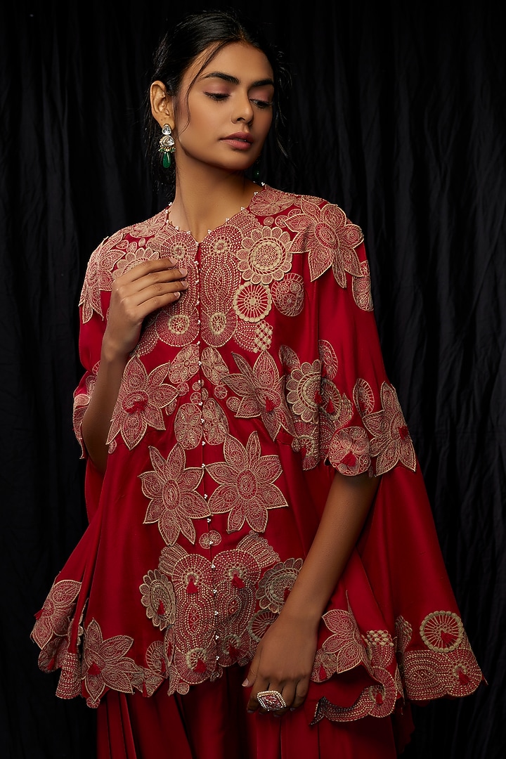 Red Dupion Embroidered Cape Set by Minaxi Dadoo at Pernia's Pop Up Shop