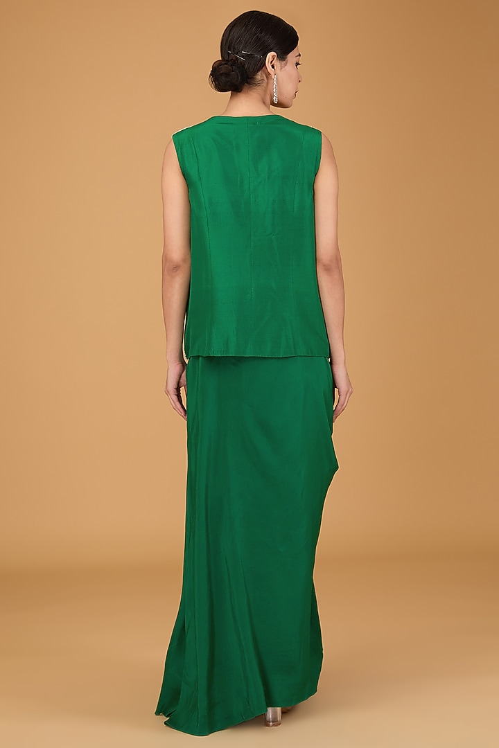 Green Dupion Dori Work Cape Set by Minaxi Dadoo at Pernia's Pop Up Shop