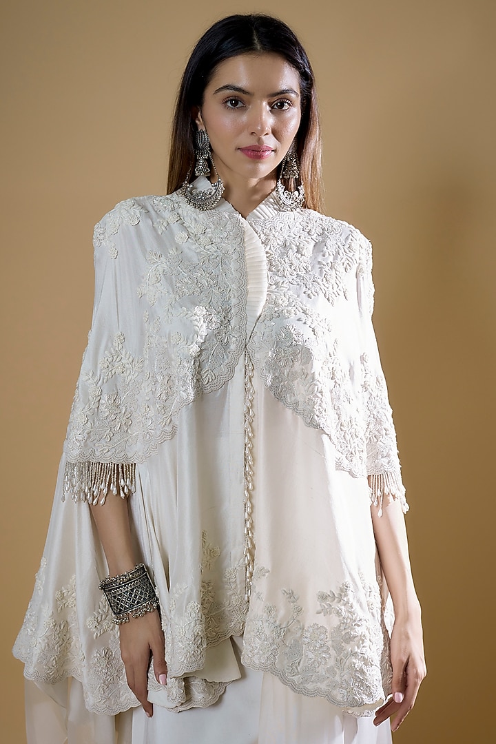 Ivory Dupion Embroidered Cape Set by Minaxi Dadoo at Pernia's Pop Up Shop
