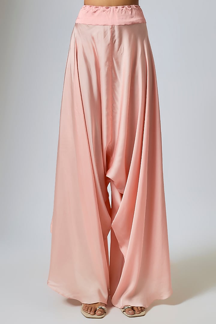 Pink Dupion Silk Mirror Work Ariya Cape Set by Minaxi Dadoo at Pernia's Pop Up Shop