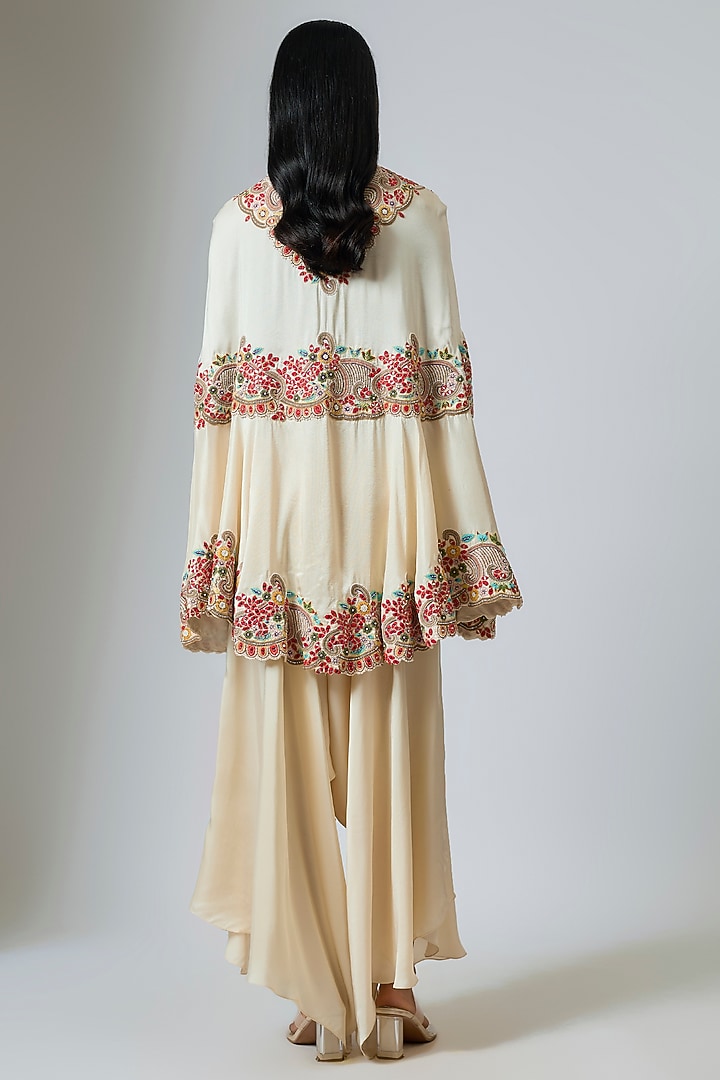 Ivory Dupion Silk Mirror Work Ariya Cape Set by Minaxi Dadoo at Pernia's Pop Up Shop