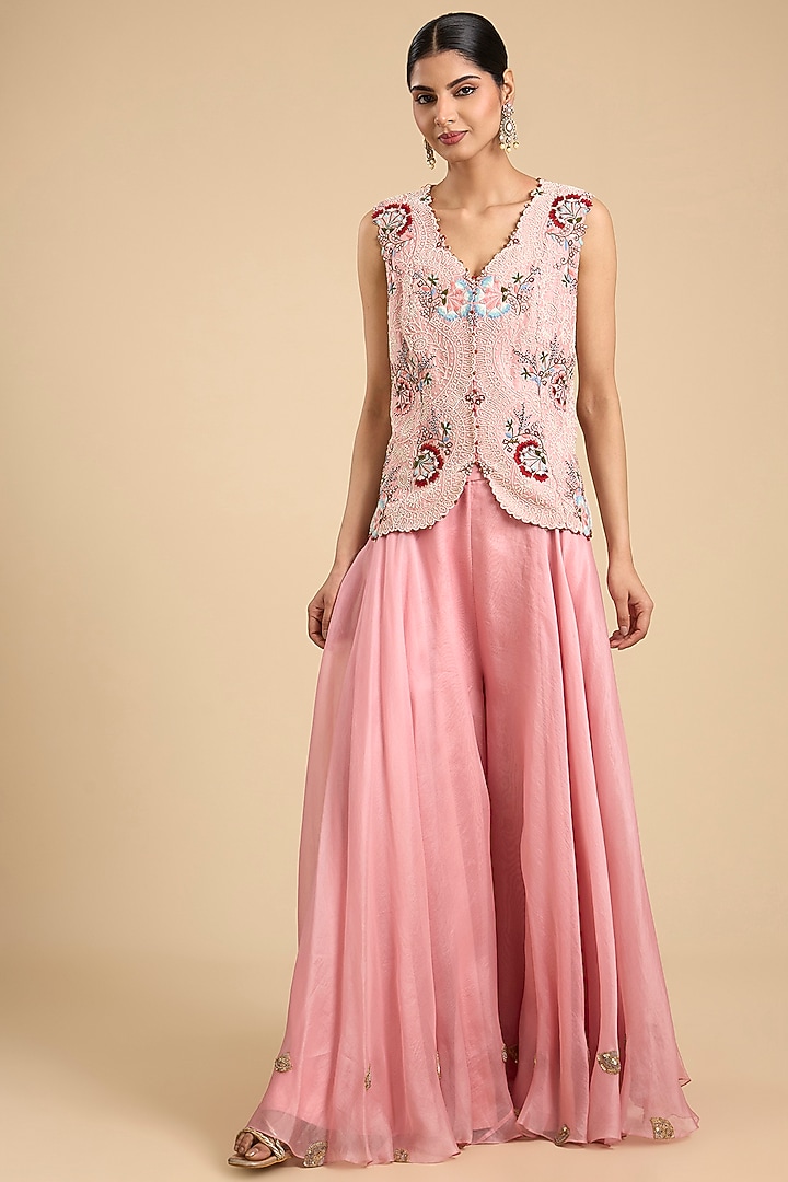 Pink Silk & Organza Floral Jaal Work Cape Set by Minaxi Dadoo at Pernia's Pop Up Shop