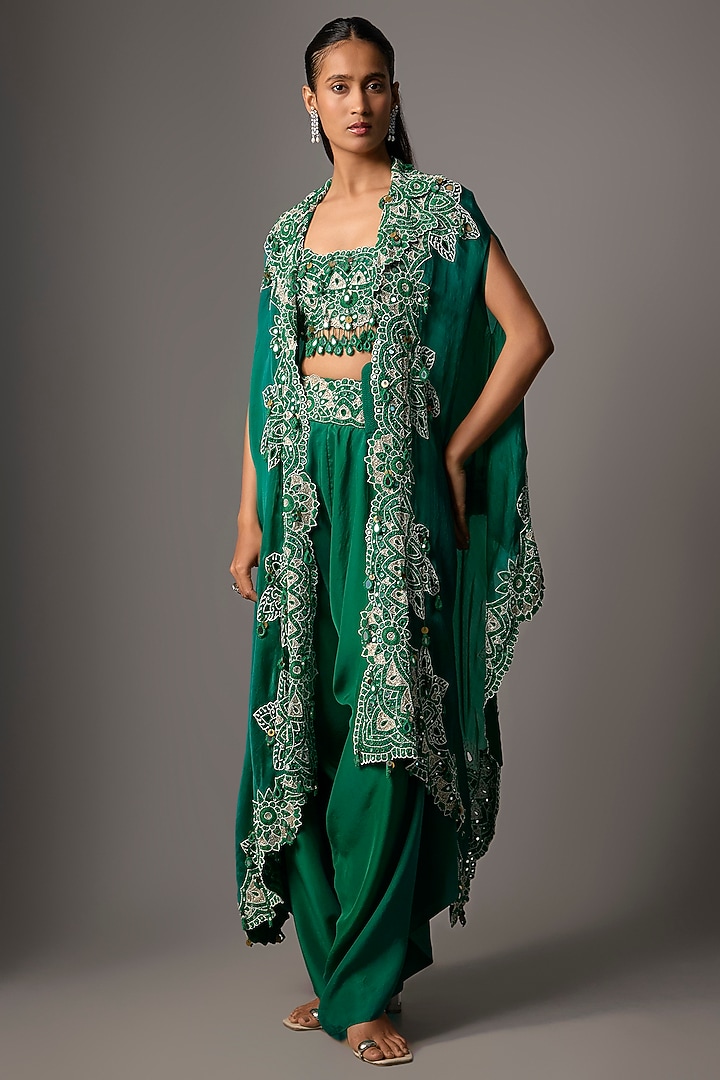 Green Organza Mirror Embroidered Cape Set by Minaxi Dadoo at Pernia's Pop Up Shop