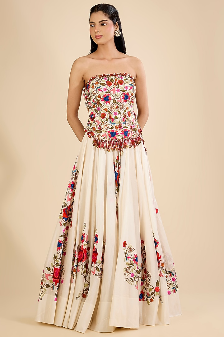 Ivory Chanderi Embroidered Skirt Set by Minaxi Dadoo at Pernia's Pop Up Shop
