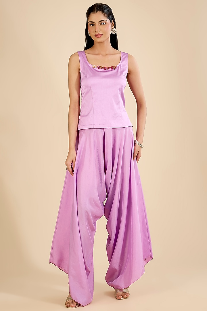 Lavender Silk Embroidered Cape Set by Minaxi Dadoo at Pernia's Pop Up Shop