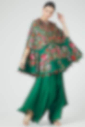 Green Embroidered Cape Set by Minaxi Dadoo