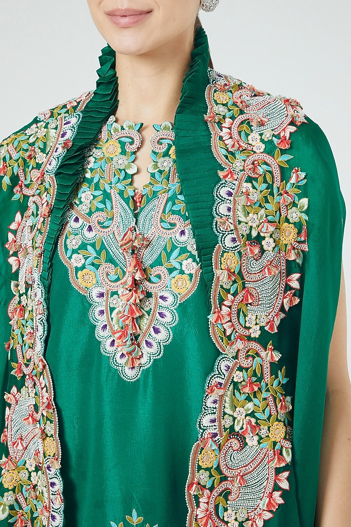 Green Organza Embroidered Cape Set by Minaxi Dadoo at Pernia's Pop Up Shop
