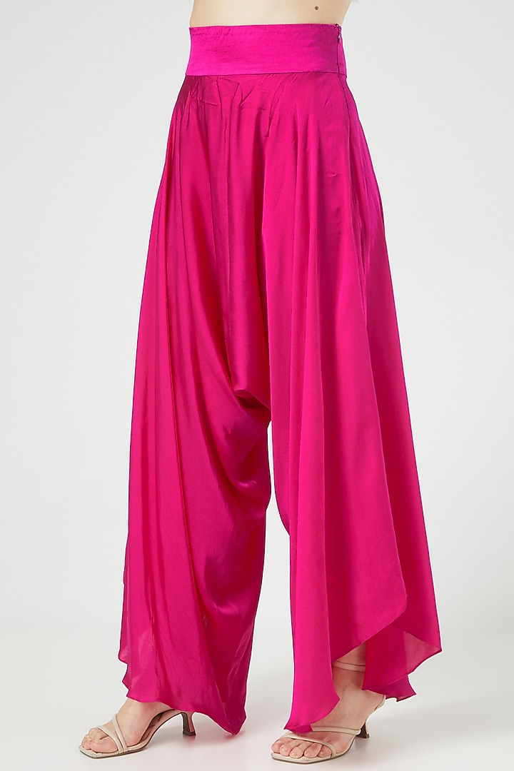 Rani Pink Organza Embroidered Cape Set by Minaxi Dadoo at Pernia's Pop Up Shop