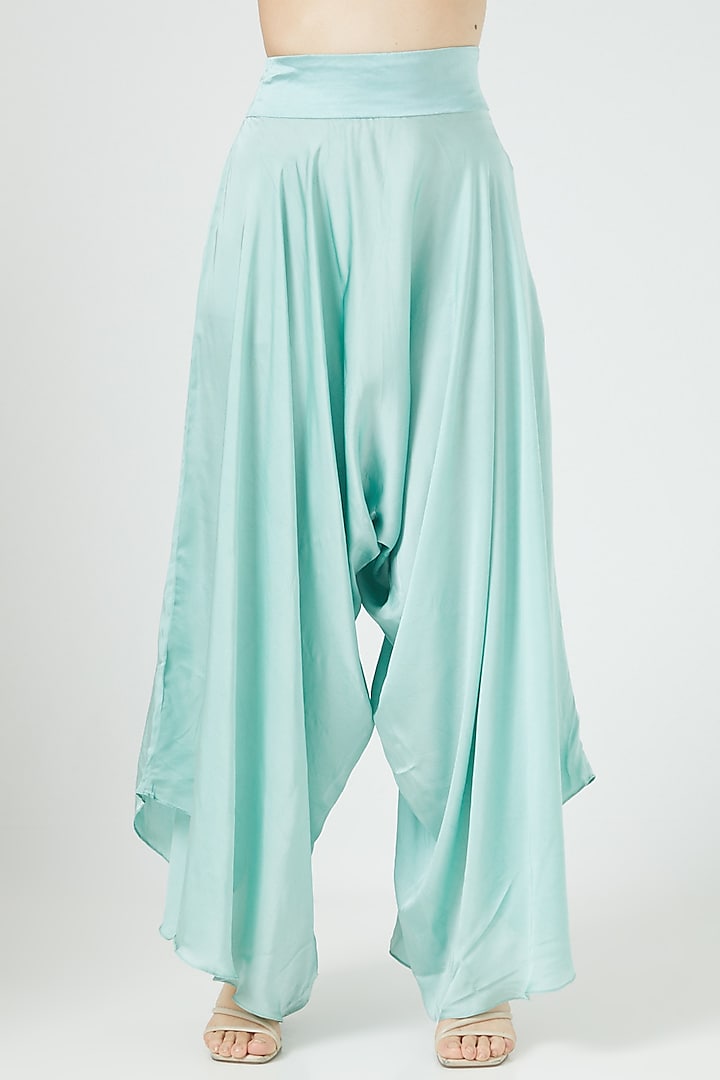 Light Blue Chanderi Embroidered Kurta Set by Minaxi Dadoo at Pernia's Pop Up Shop