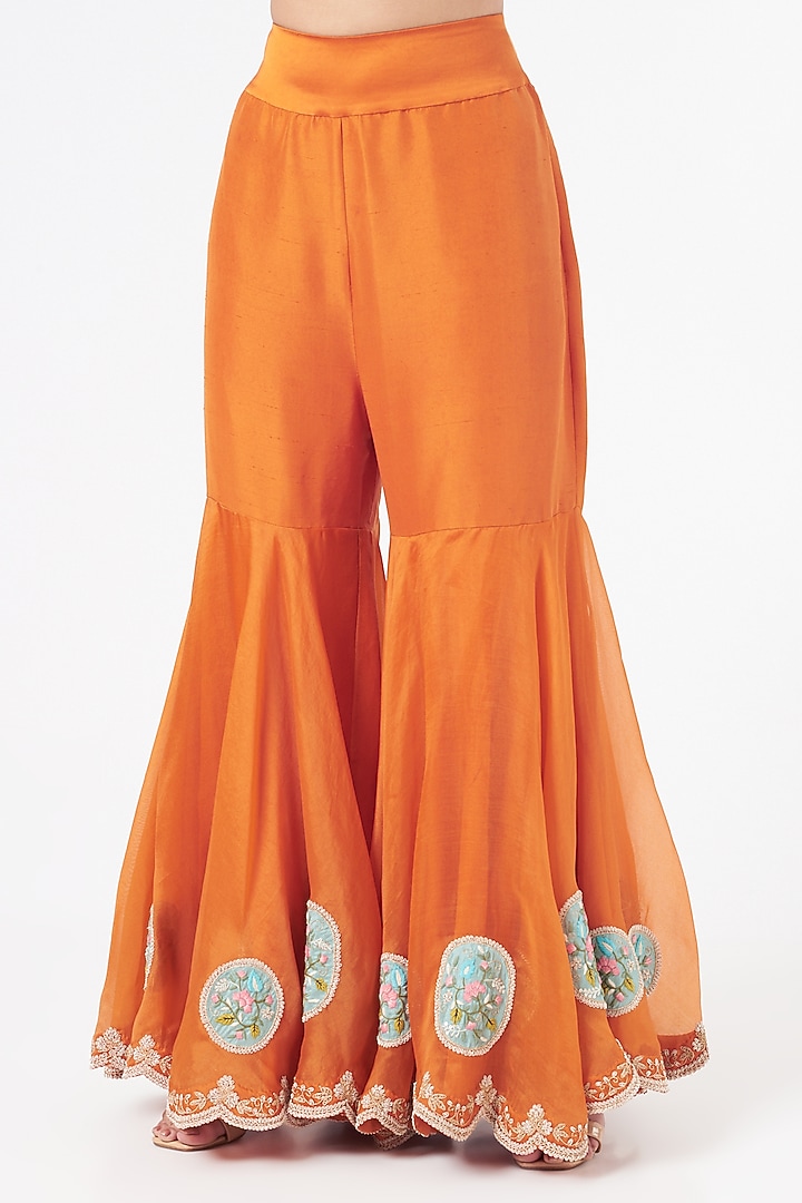 Orange Embroidered Kurta Set by Minaxi Dadoo at Pernia's Pop Up Shop