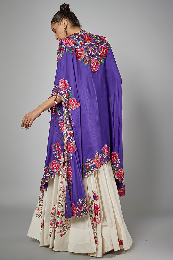 Violet Dupion Embroidered Cape Set by Minaxi Dadoo at Pernia's Pop Up Shop