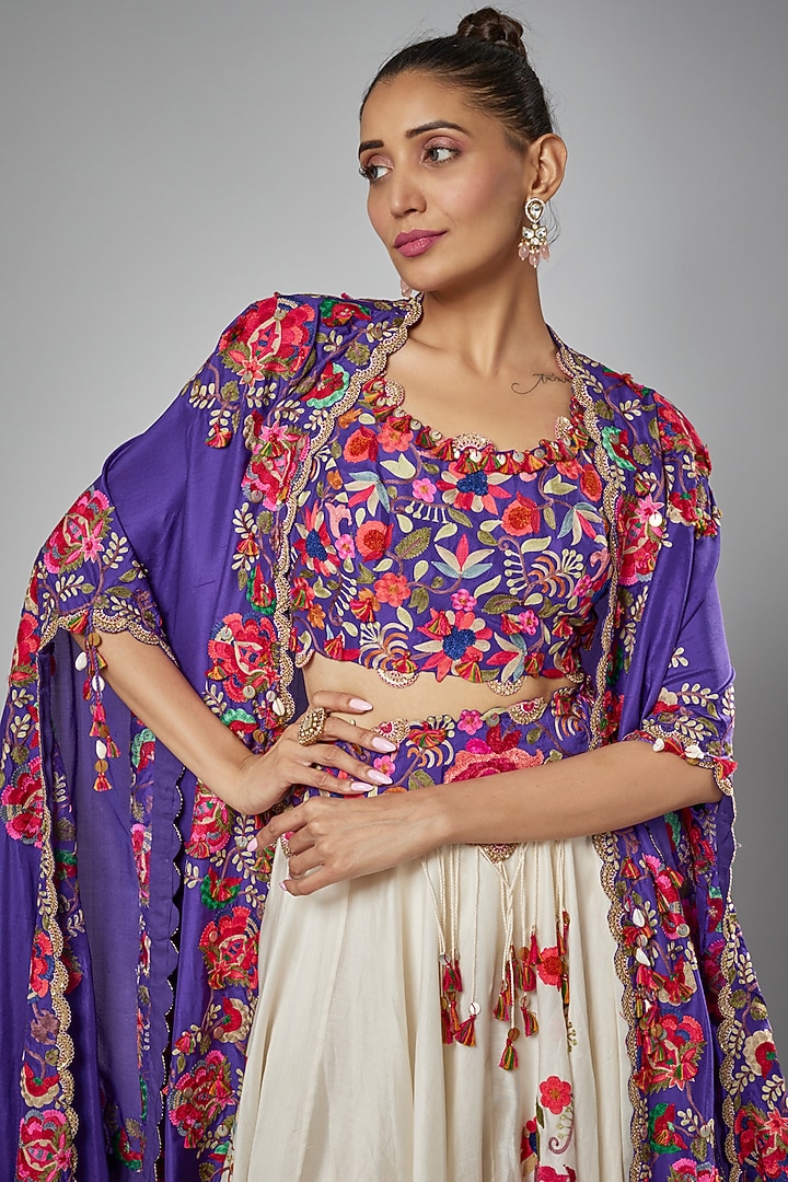 Violet Dupion Embroidered Cape Set by Minaxi Dadoo at Pernia's Pop Up Shop