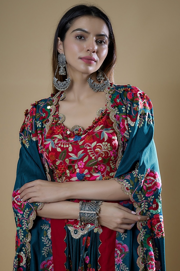 Blue Organza Embroidered Cape Set by Minaxi Dadoo at Pernia's Pop Up Shop