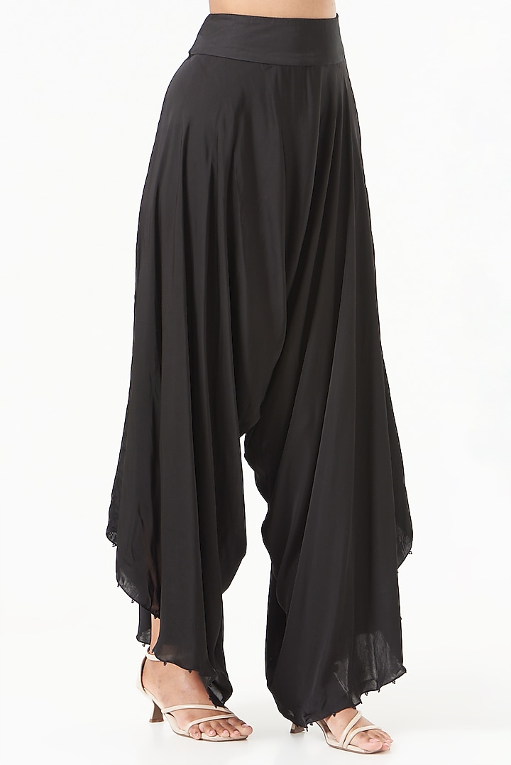 Black Dupion Kurta Set by Minaxi Dadoo at Pernia's Pop Up Shop