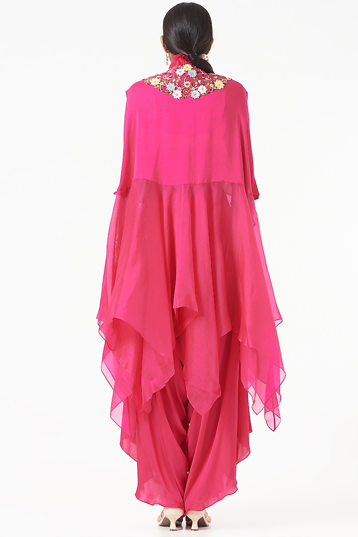 Rani Piink Dupion Cape Set by Minaxi Dadoo at Pernia's Pop Up Shop