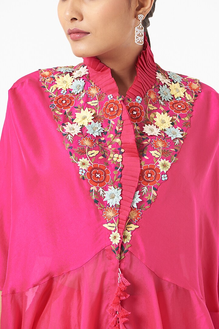 Rani Piink Dupion Cape Set by Minaxi Dadoo at Pernia's Pop Up Shop