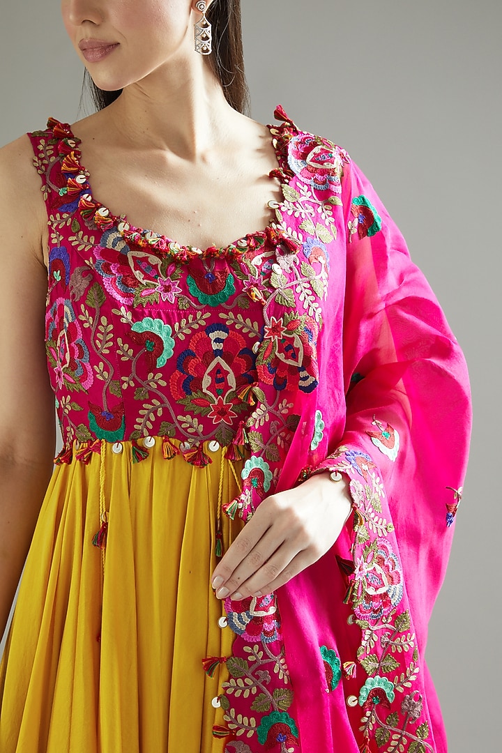 Rani Pink & Yellow Chanderi Bridal Anarkali Set by Minaxi Dadoo at Pernia's Pop Up Shop