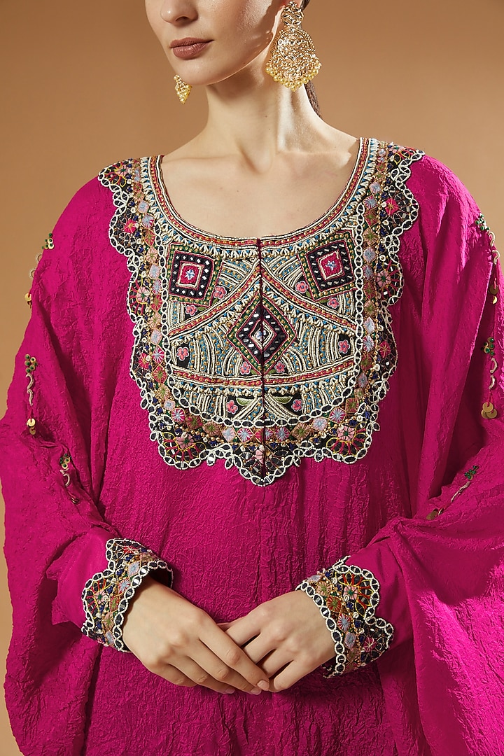 Rani Pink Embroidered Kaftan Set by Minaxi Dadoo at Pernia's Pop Up Shop