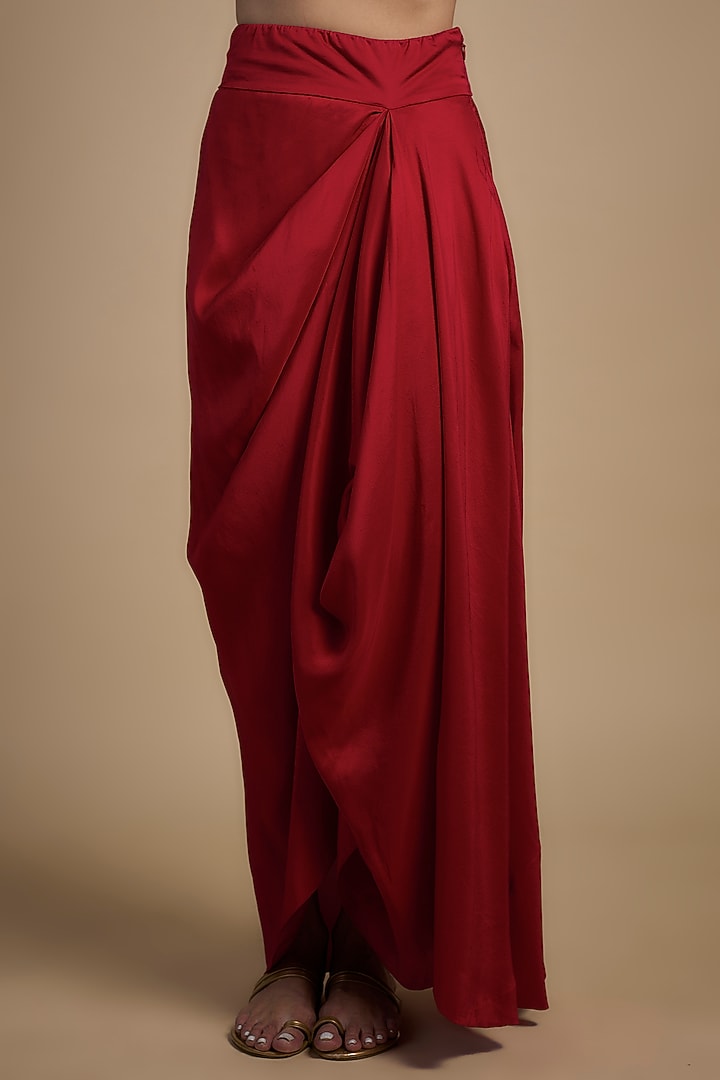 Red Dupion Silver Thread Embroidered Cape Set by Minaxi Dadoo at Pernia's Pop Up Shop