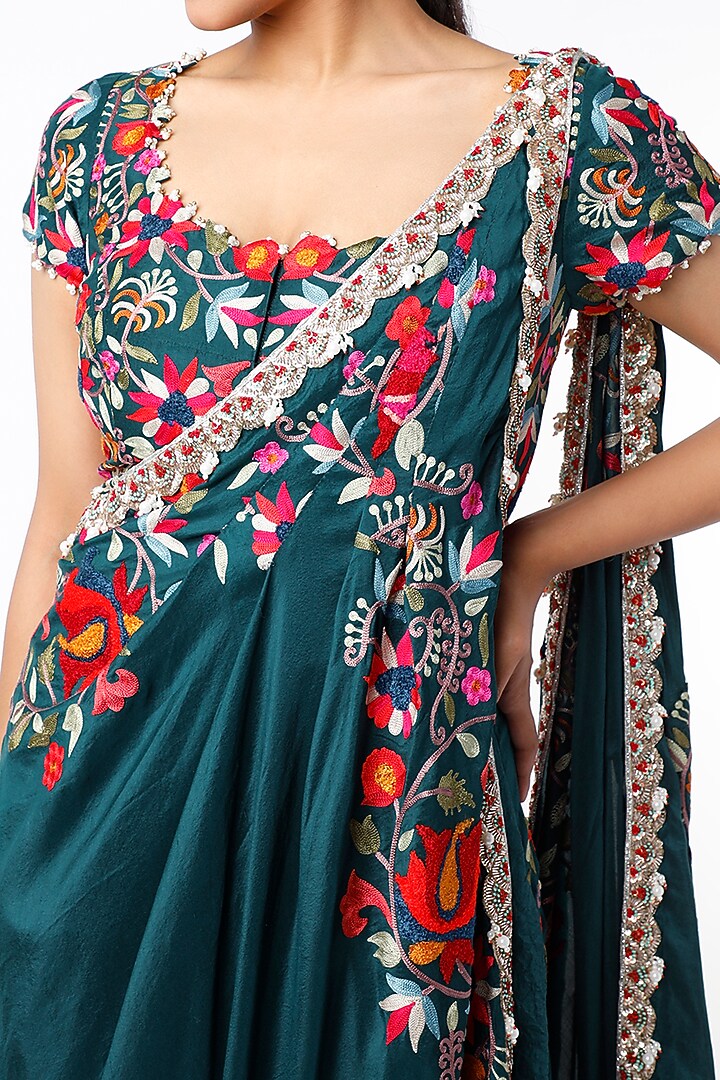 Green Dupion Silk Draped Reception Saree Set by Minaxi Dadoo at Pernia's Pop Up Shop