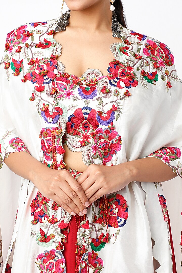 Ivory Cape Set In Silk & Organza by Minaxi Dadoo at Pernia's Pop Up Shop