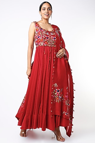 Electric Red Chanderi Thread Embroidered Anarkali Kurta Set by Minaxi Dadoo