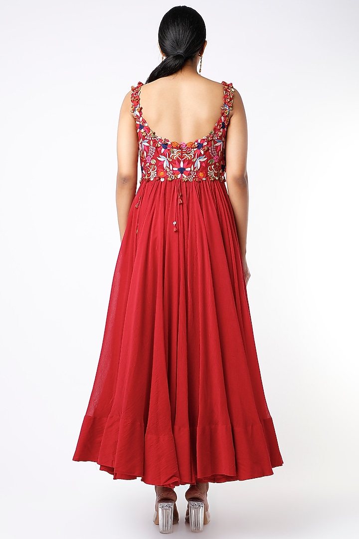 Electric Red Chanderi Thread Embroidered Bridal Anarkali Kurta Set by Minaxi Dadoo at Pernia's Pop Up Shop
