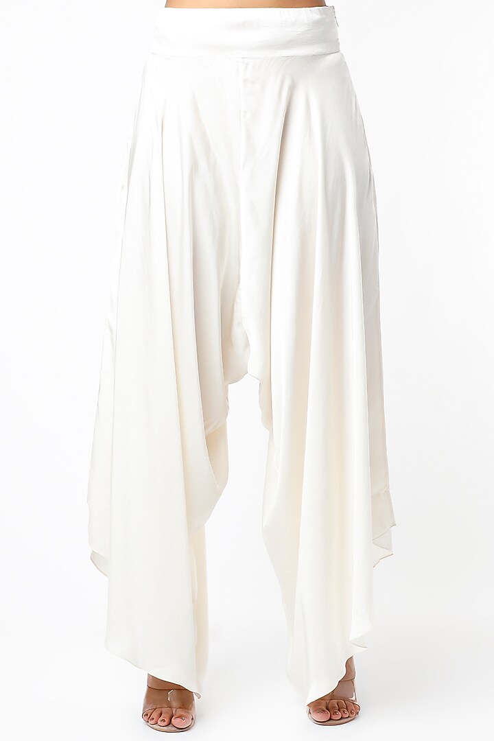 Ivory Silk Cape Set by Minaxi Dadoo at Pernia's Pop Up Shop